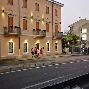Il Glicine 2*, Verona Italy